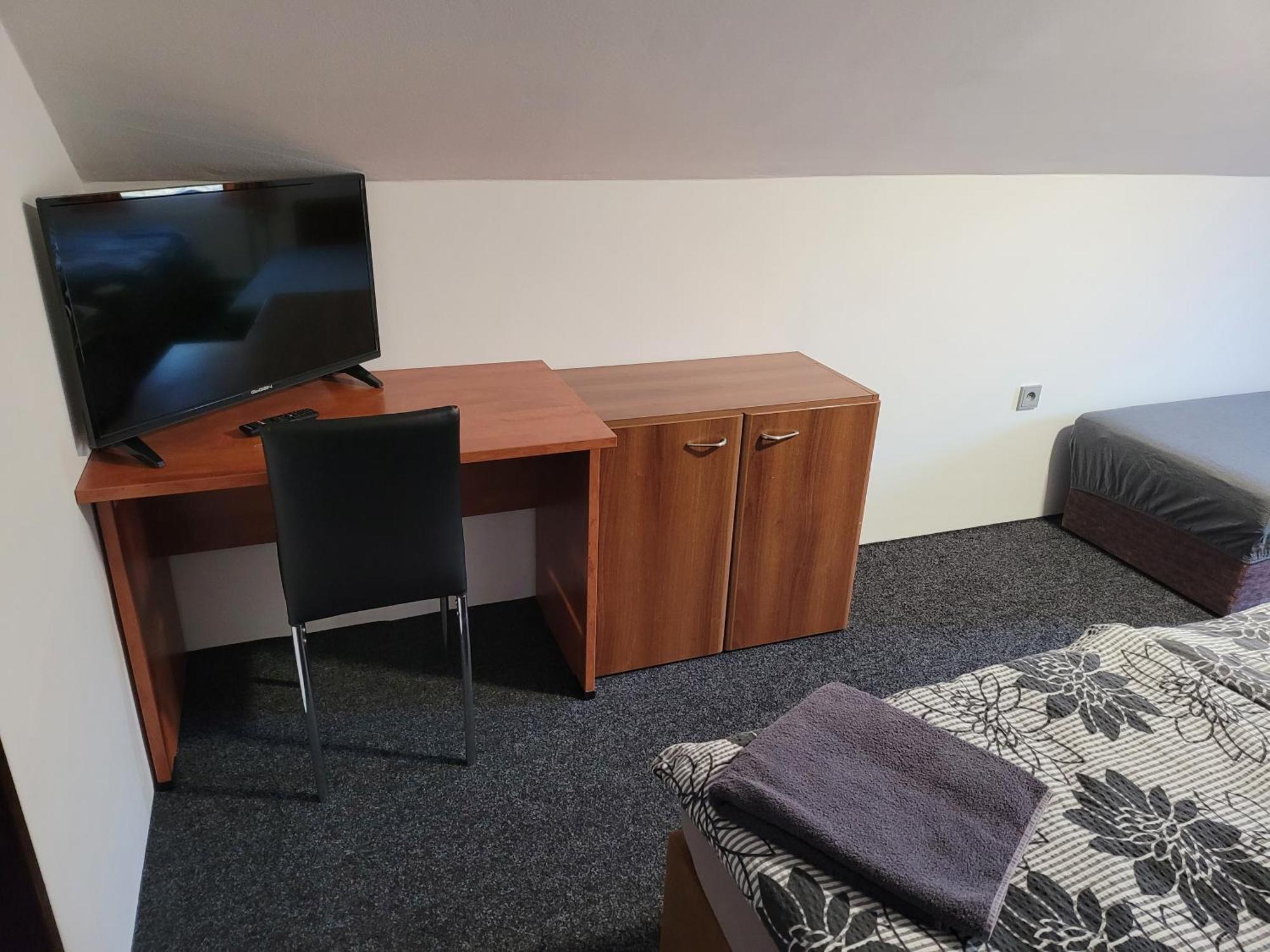 Penzion Karolina Lučany nad Nisou Zewnętrze zdjęcie